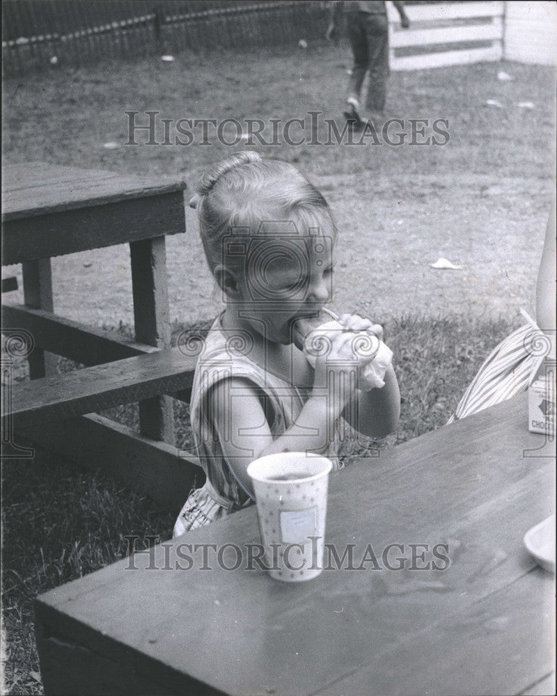 1964 Press Photo Lake Odessa Michigan - Historic Images