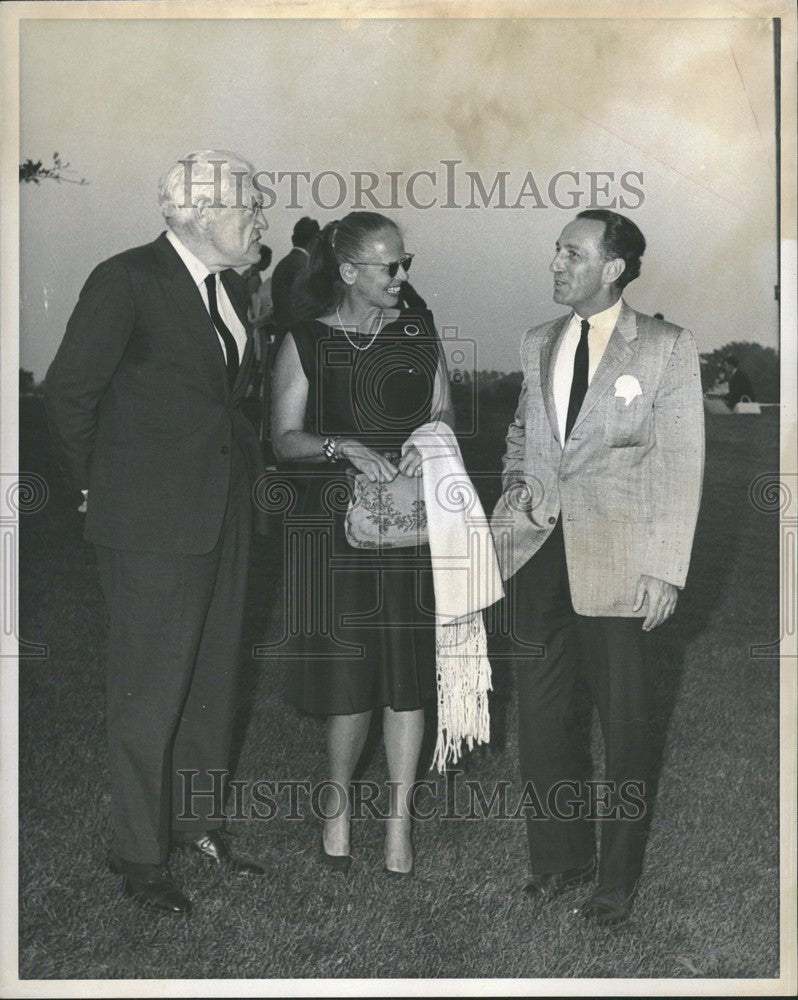 1965 Press Photo mr mrs Frank Donovan Gregory Sandor - Historic Images