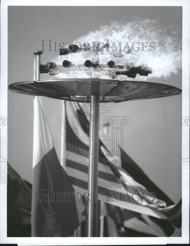 1984 Press Photo Olympic Games Olympic Flame - Historic Images