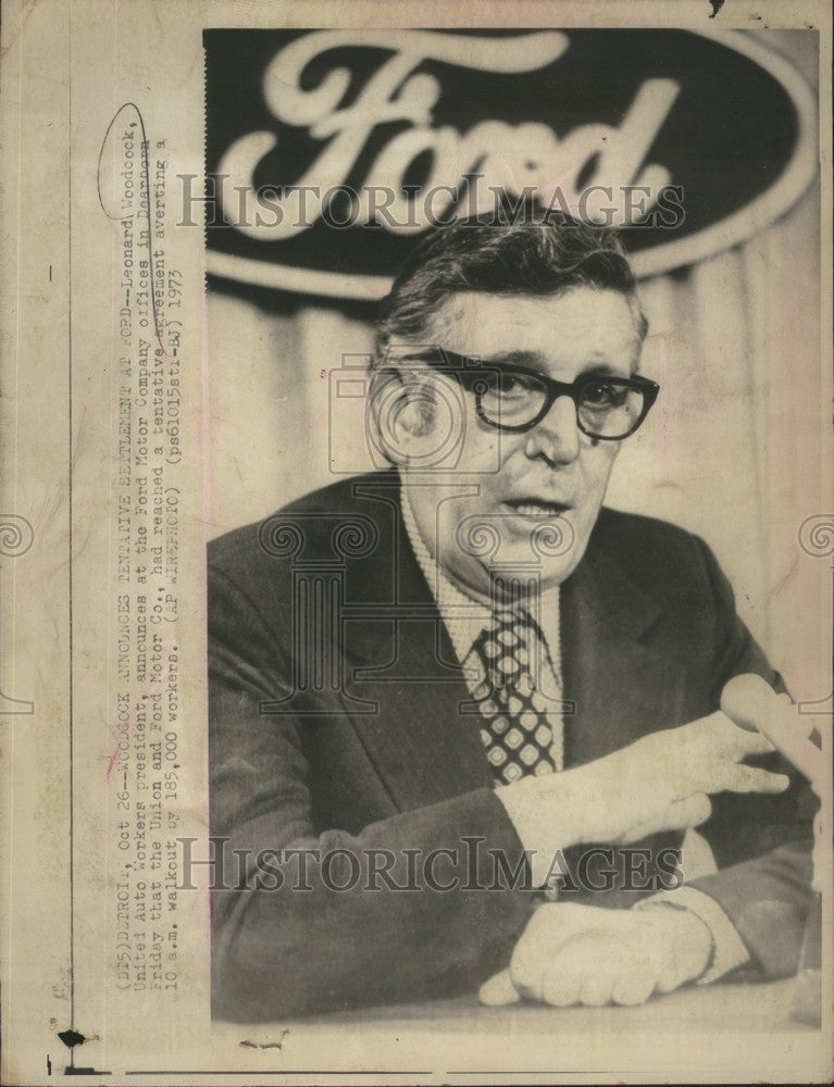 1976 Press Photo mass transit UAW President Woodcock - Historic Images