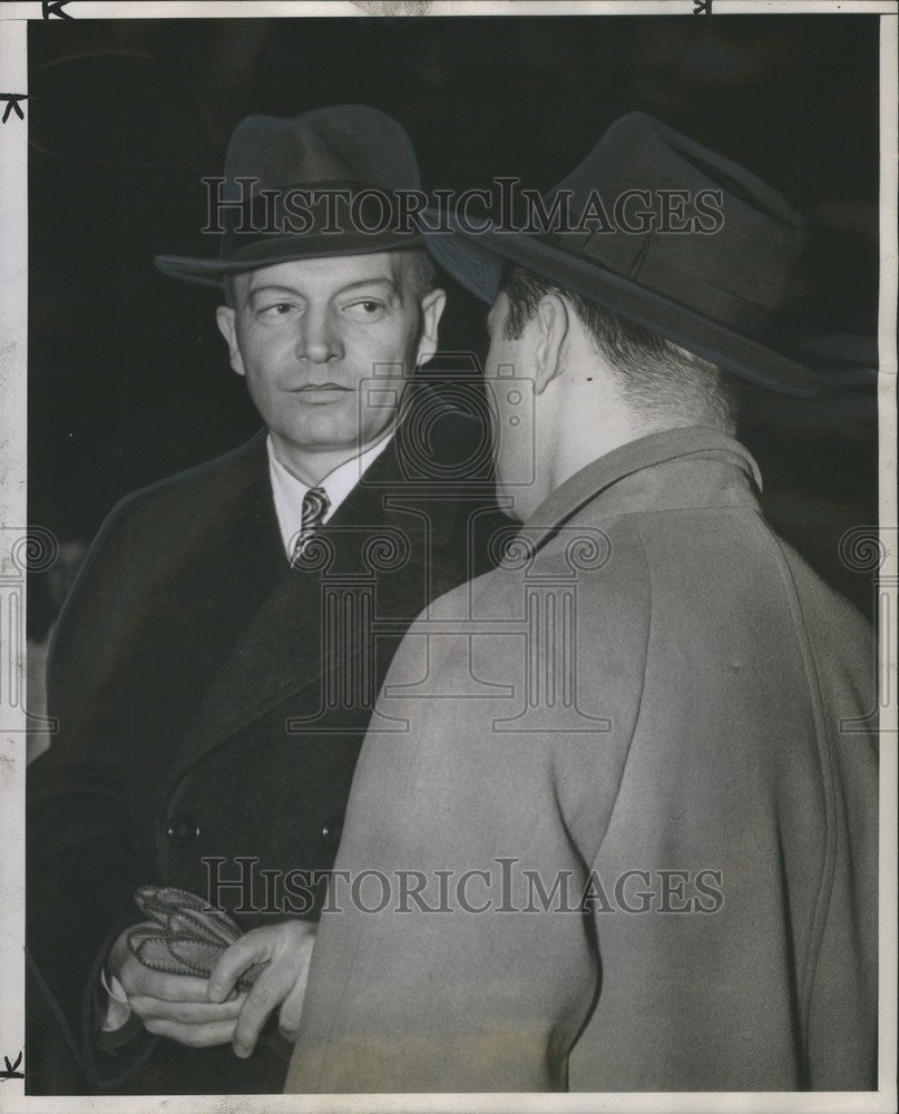 1946 Press Photo Harold Stassen Bob Sturgiss - Historic Images