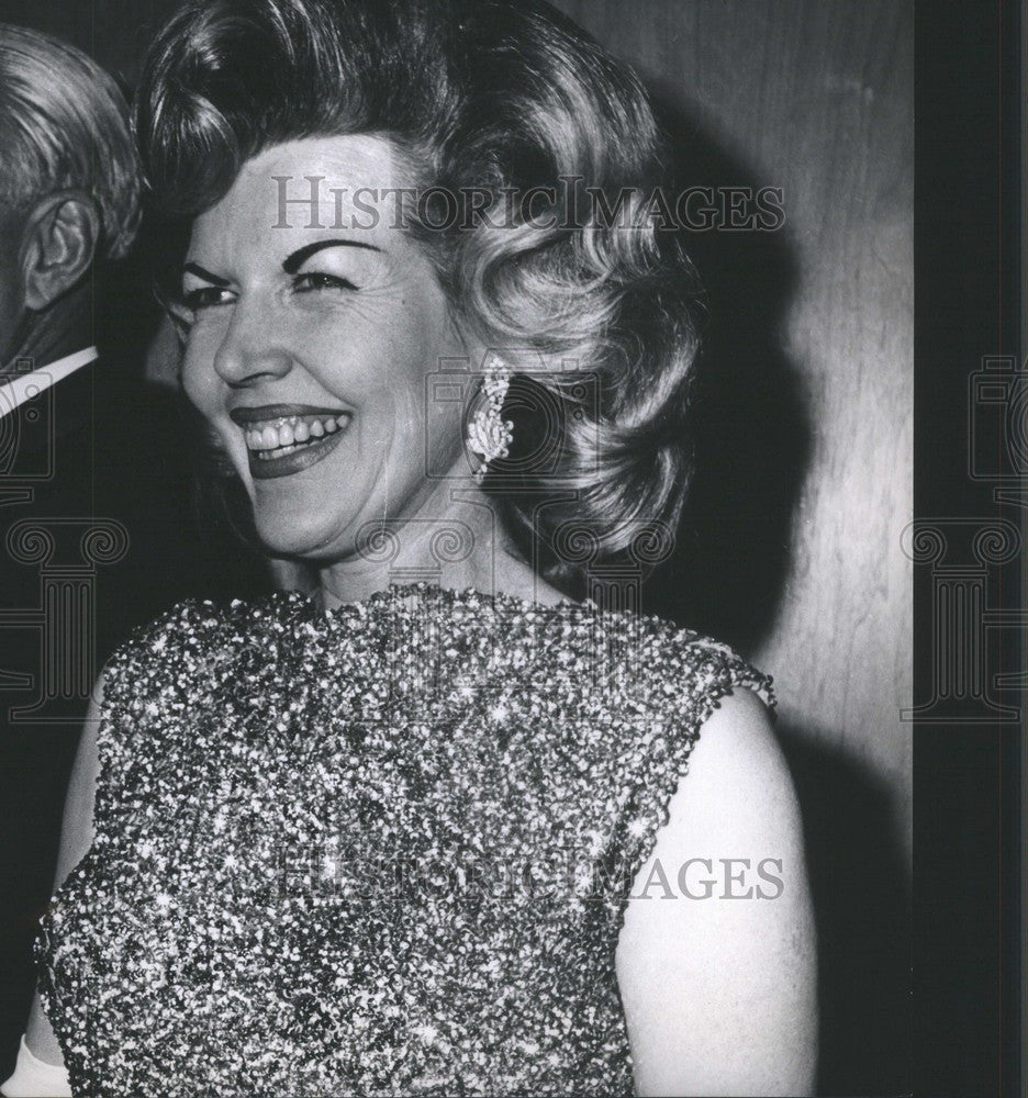 1965 Press Photo Mrs. O Bridge Ball Chairman - Historic Images