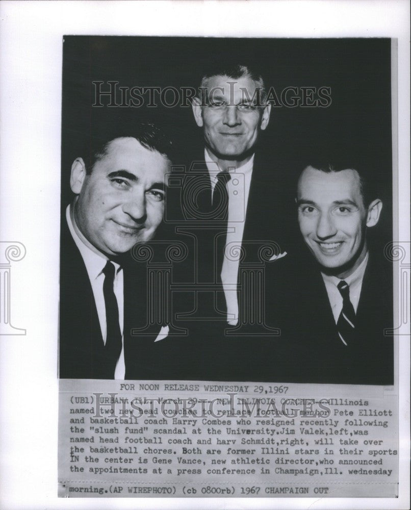 1967 Press Photo Peter R. Elliott Football Player - Historic Images