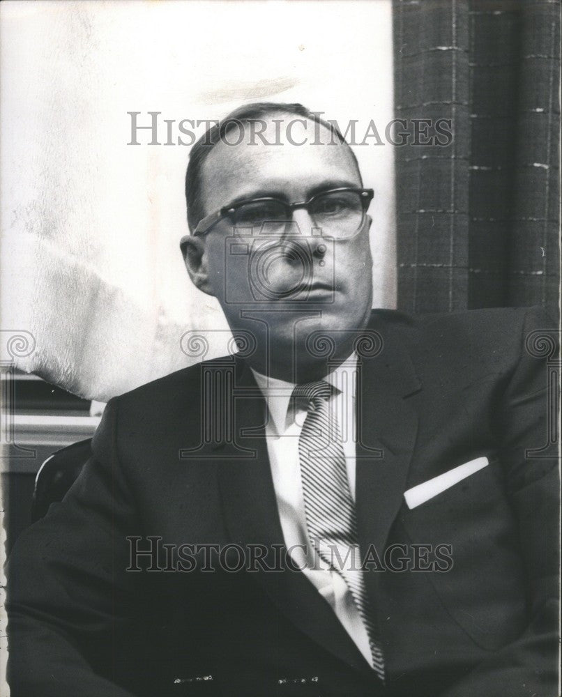 1965 Press Photo George E. Woods judge attorney - Historic Images