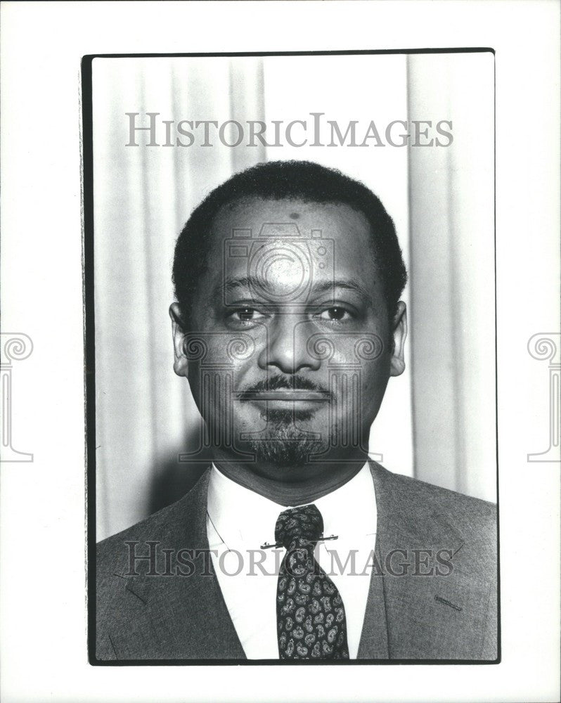 1972 Press Photo Robt L. Woodson - Historic Images