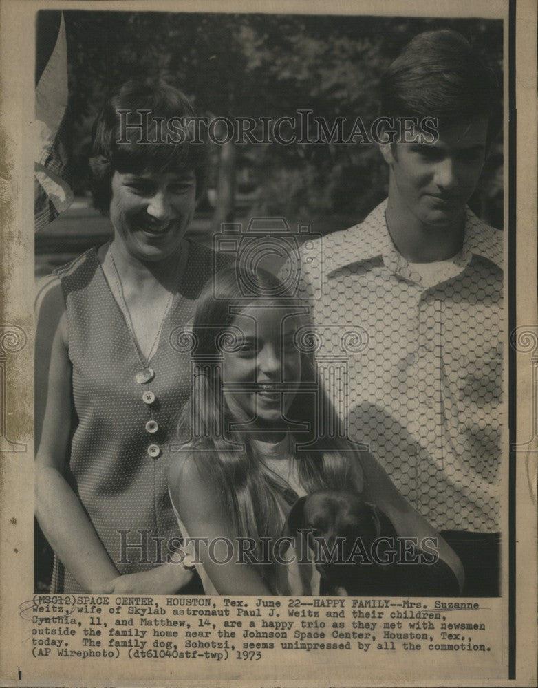 1973 Press Photo Suzanne Weitz Family Paul Astronaut - Historic Images