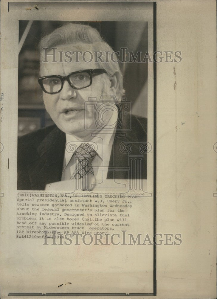 1974 Press Photo W.J Usery Federal Government - Historic Images
