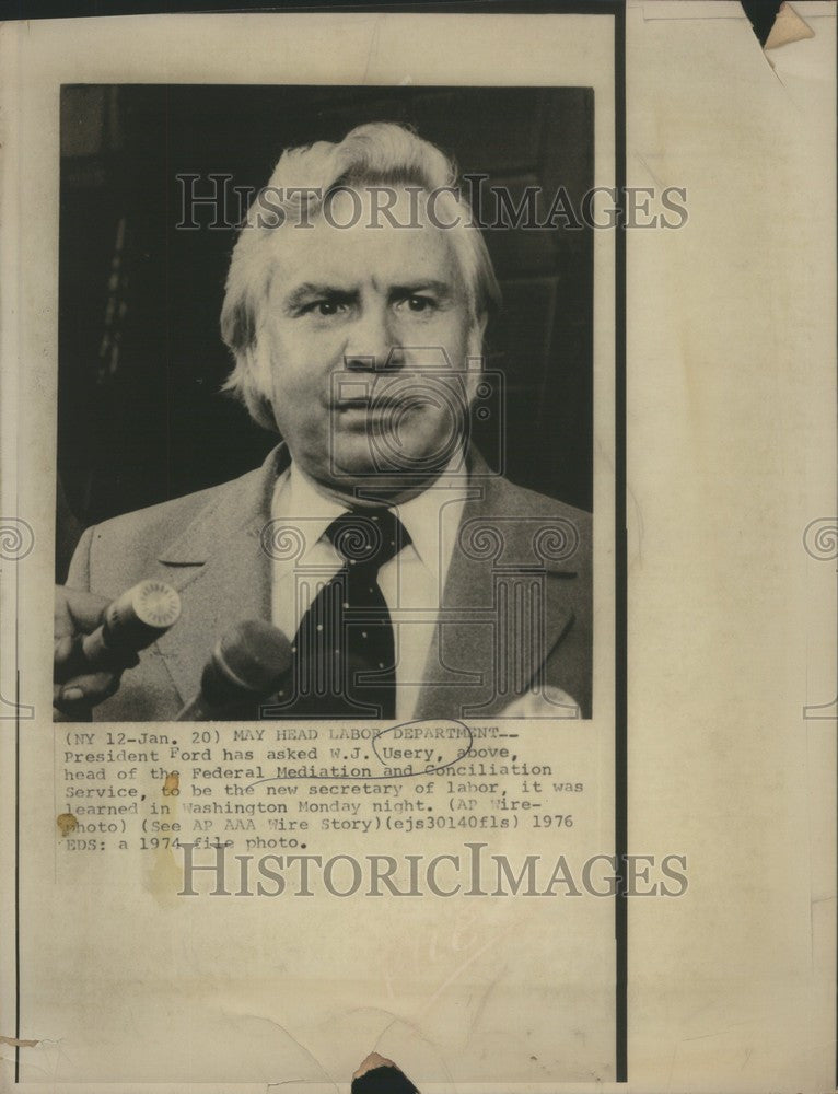 1974 Press Photo W.J. Usery Secretary of Labor - Historic Images