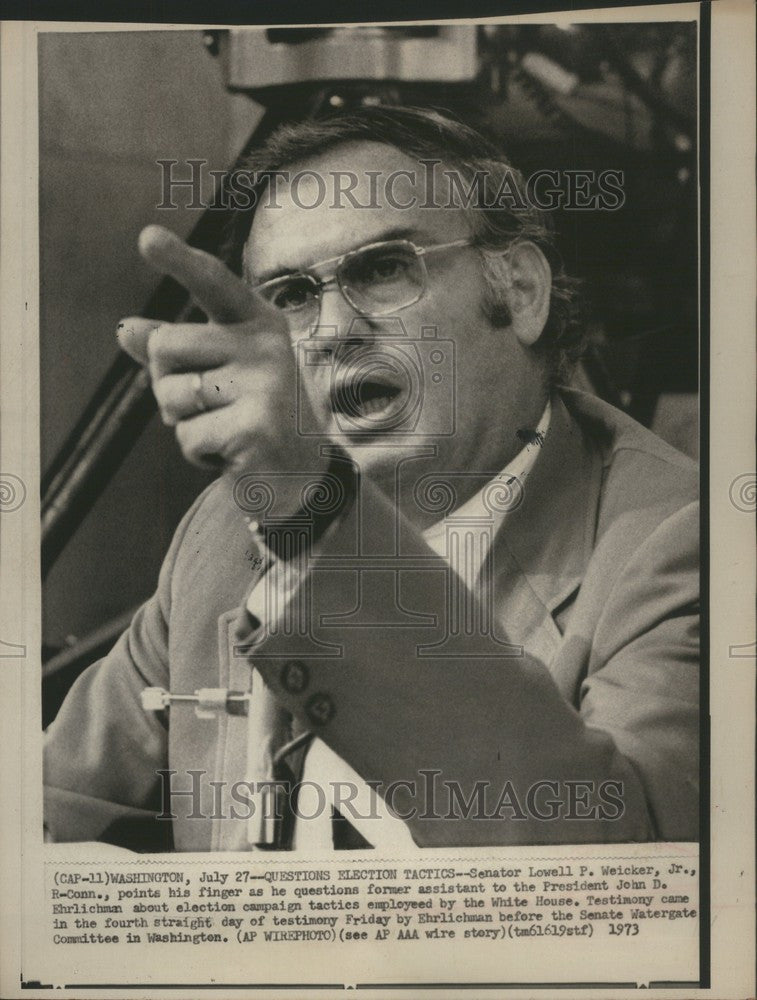 1973 Press Photo lowell weicker politician - Historic Images