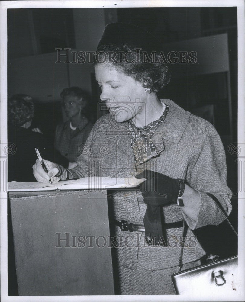 1960 Press Photo James B. Webber - Historic Images