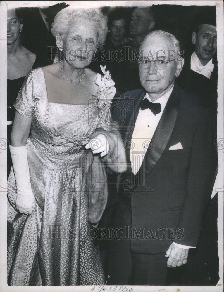 1959 Press Photo Mr. Mrs. Richard H. Webber Metro Opera - Historic Images