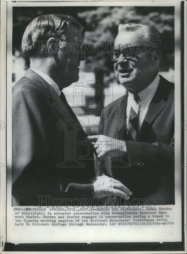 1969 Press Photo James Jim Rhodes Politician Governor - Historic Images