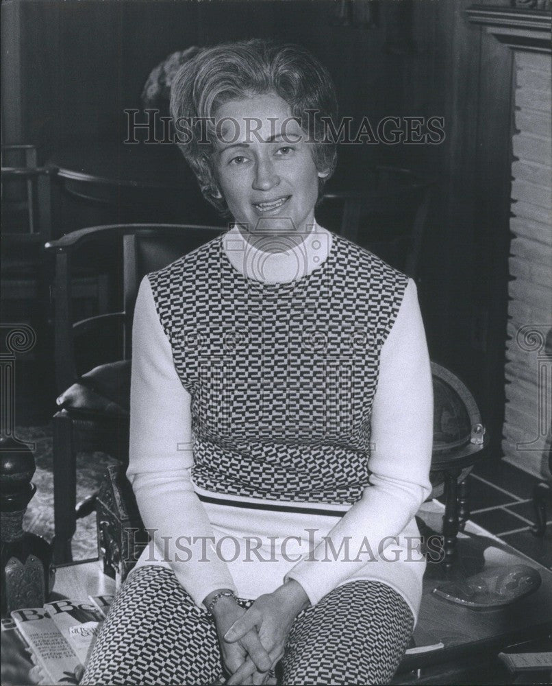 1970 Press Photo Mrs. Joan J. Riccardo - Historic Images