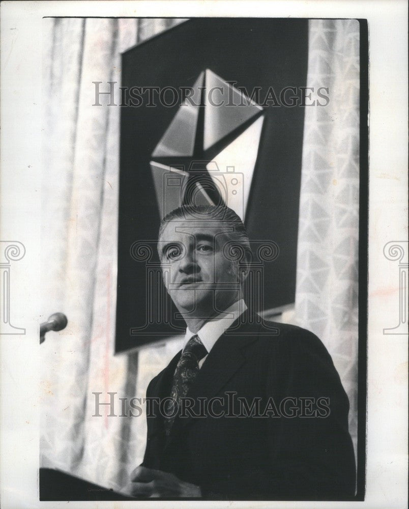 1981 Press Photo Ex-Chrysler chairman John Richardo - Historic Images