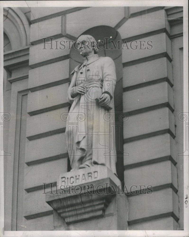 1948 Press Photo Melcher statue of Pere Richardi - Historic Images