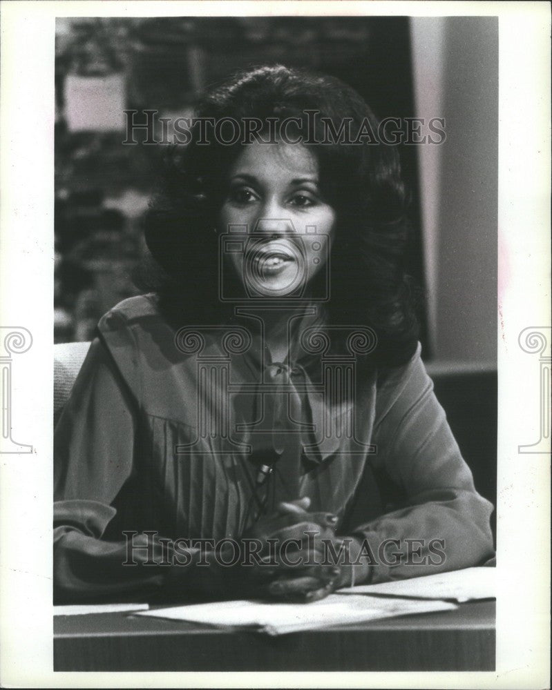 1994 Press Photo Beverly Payne Newscaster - Historic Images