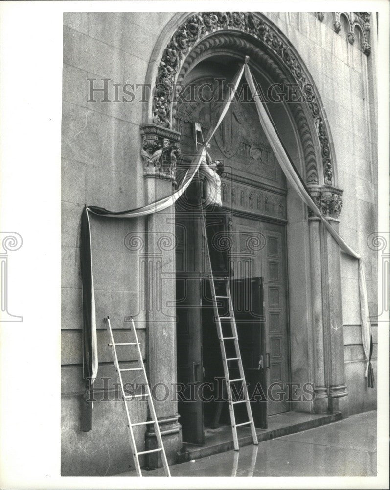 Press Photo Frenay Seminarian Sacred Heart - Historic Images