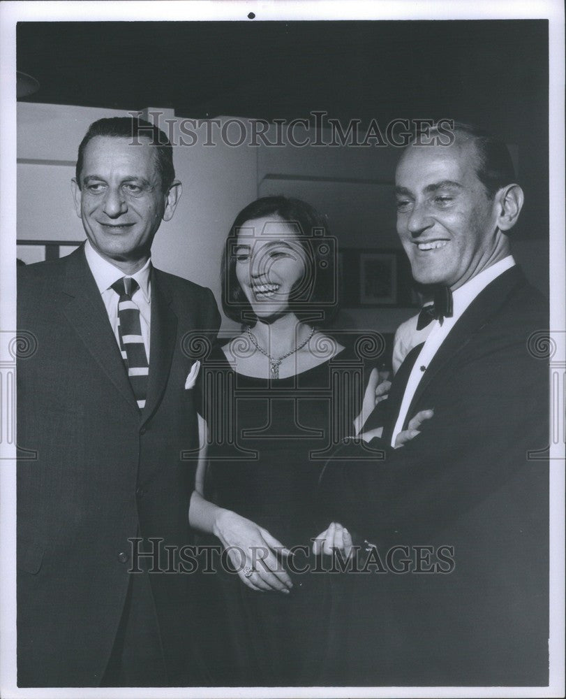 1960 Press Photo Larry Michelson Marisa Pavan - Historic Images