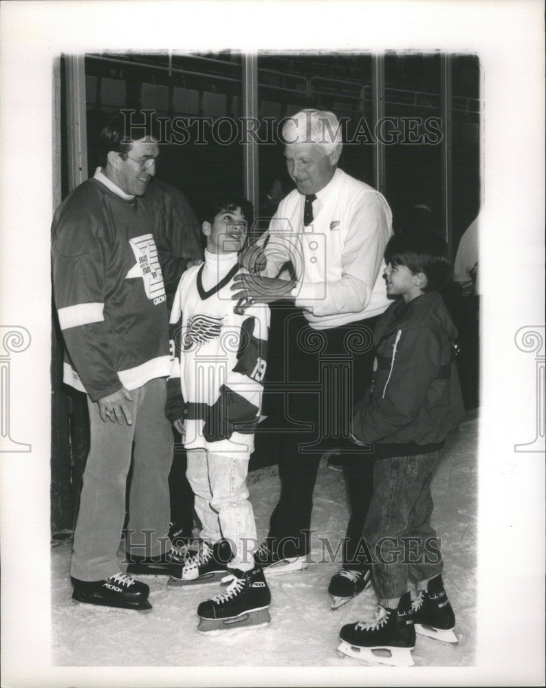 1989 Press Photo Marty Pavelich David Cracchiolo Alex D - Historic Images