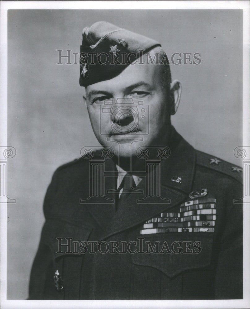 1951 Press Photo Floyd L. Parks - Historic Images