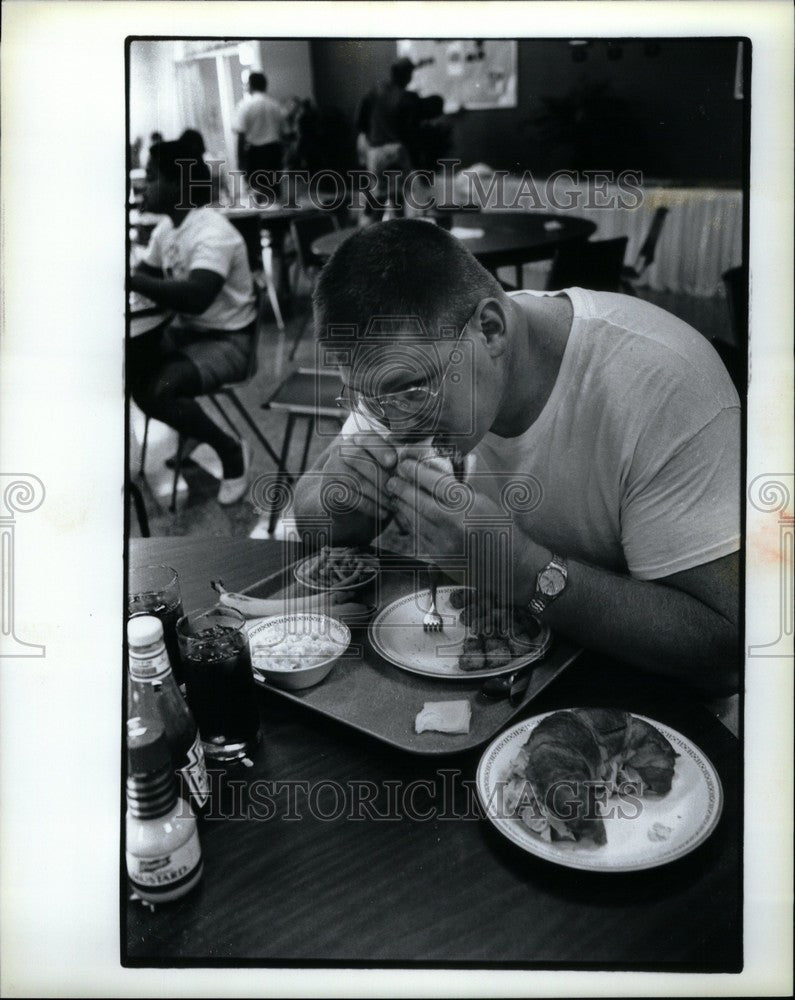 1986 Press Photo Joe Defroster Milinchik - Historic Images