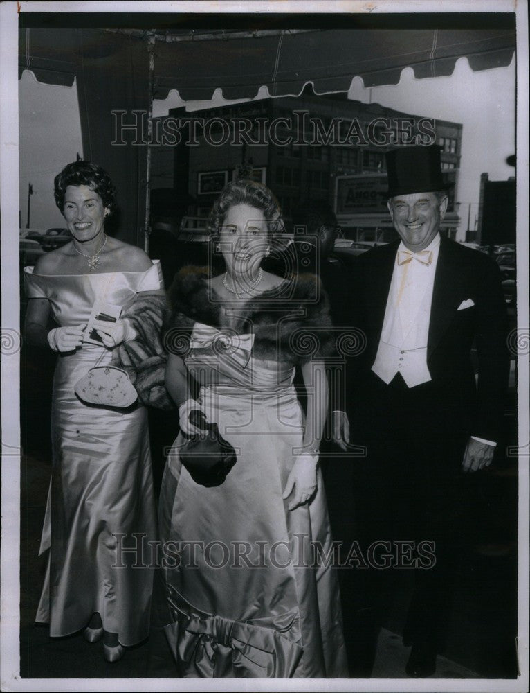 1959 Press Photo Thomas T. Petzold Metropolitan - Historic Images