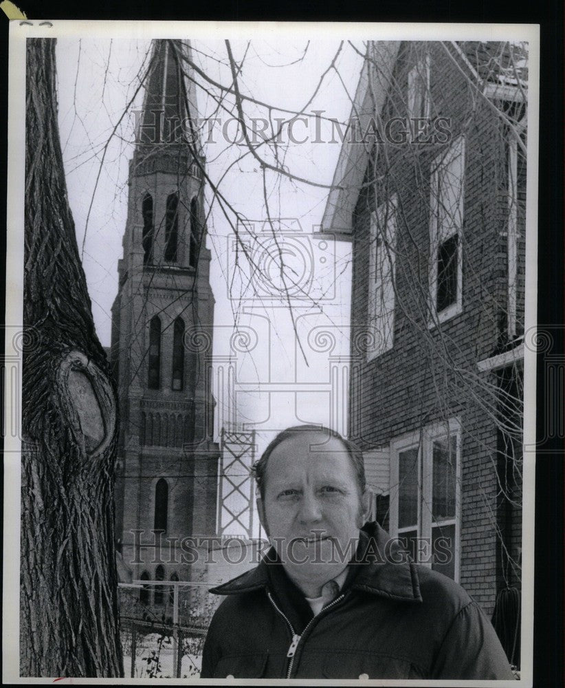 1979 Press Photo Father Bob Power - Historic Images