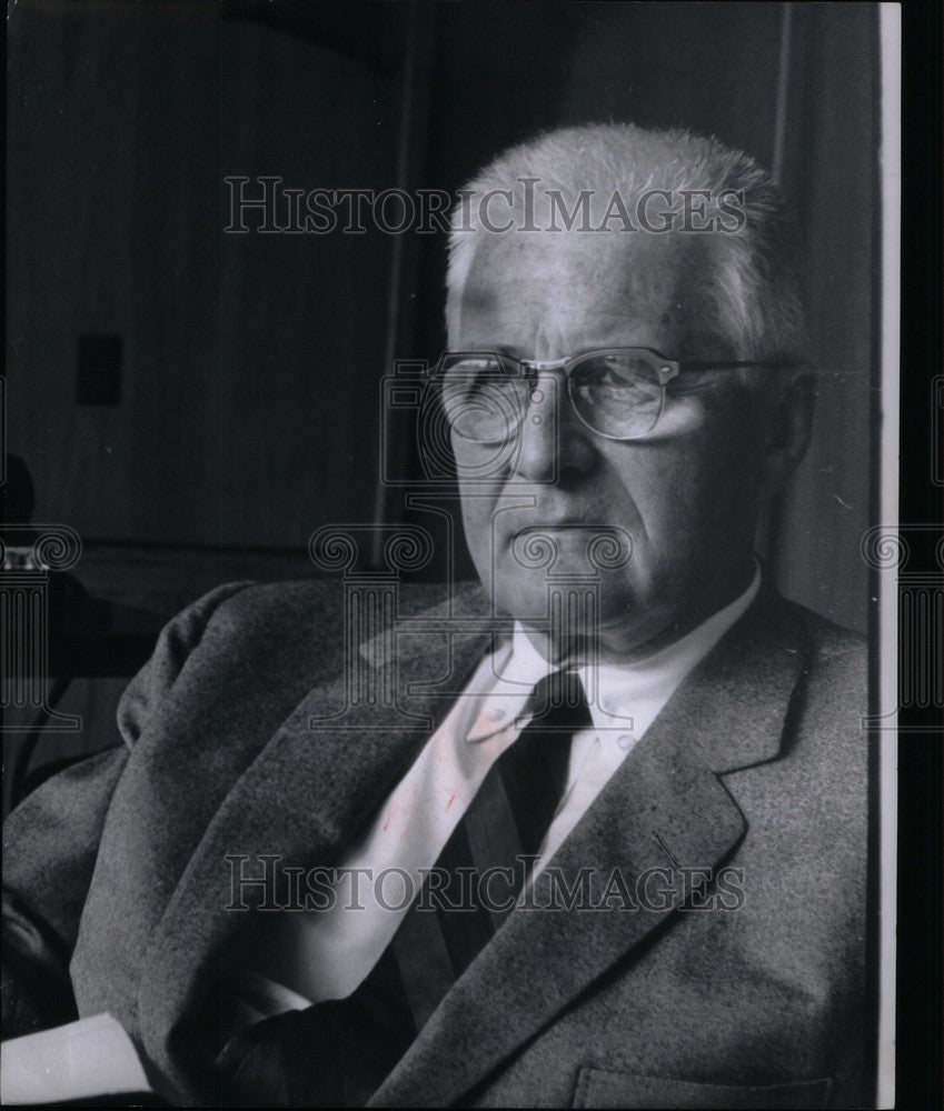 1964 Press Photo Eugene B. Power - Historic Images