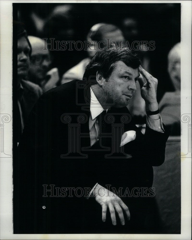 1982 Press Photo Richard Digger Phelps basketall coach - Historic Images