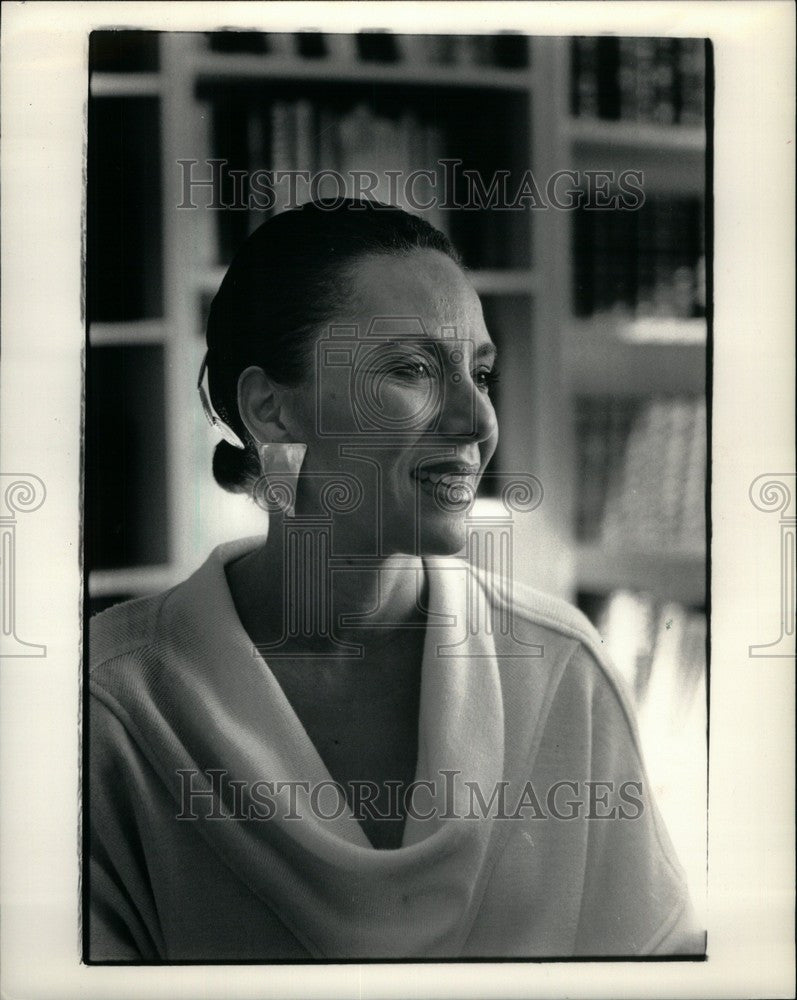 1986 Press Photo Gail Parker Psychologist WXYZ-AM Host - Historic Images