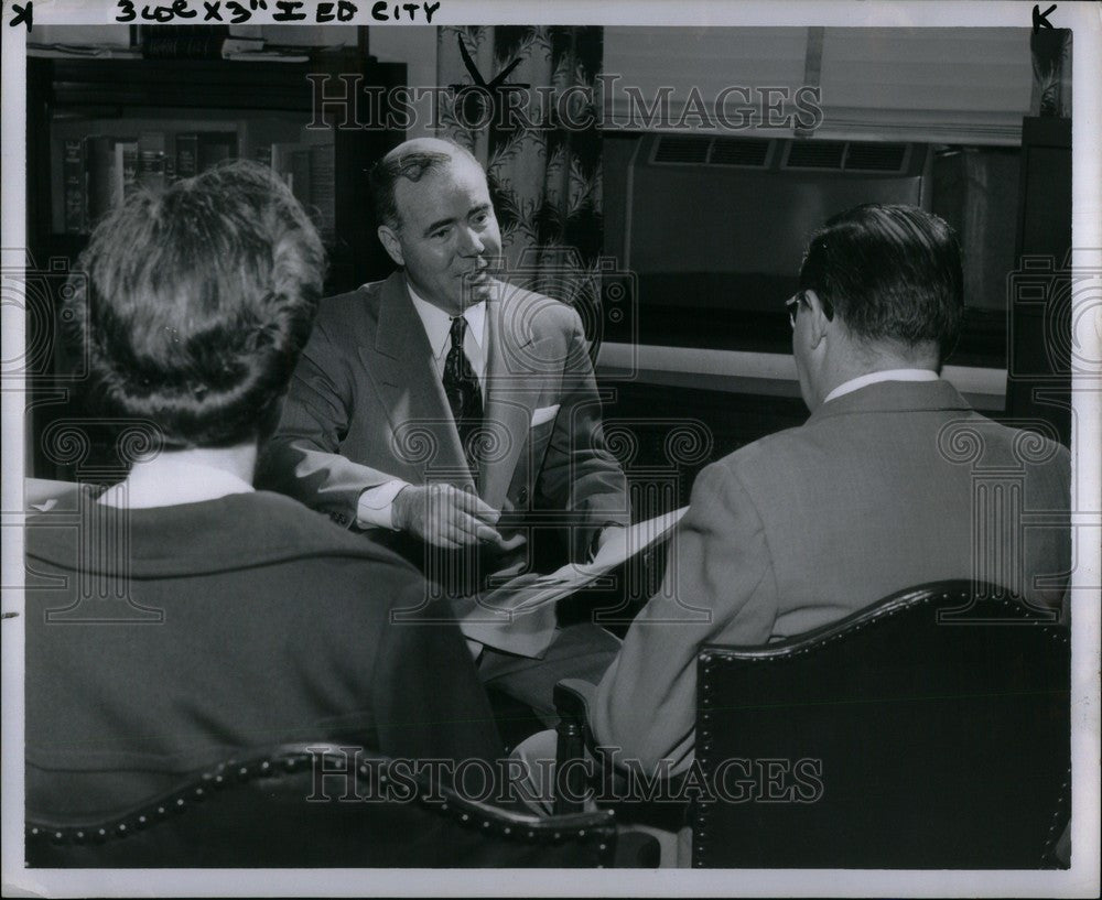 1953 Press Photo George T. Martin Dearborn Judge couple - Historic Images