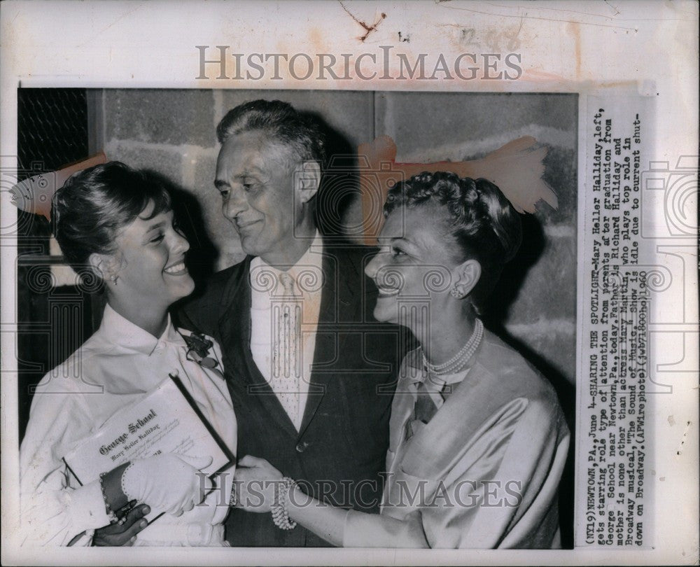 1960 Press Photo Mary Heller Halliday graduation School - Historic Images