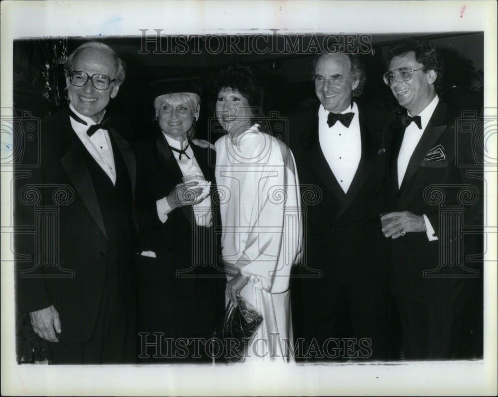 1987 Press Photo florine mark president wwgroup america - Historic Images