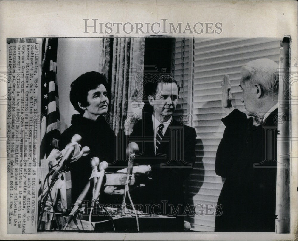 1969 Press Photo MI governor William Milliken sworn in - Historic Images