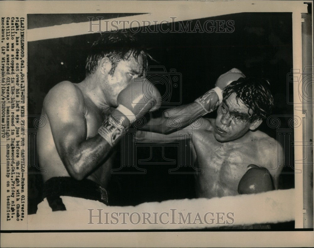 1970 Press Photo Rubon oliveras chuch  castillo boxer - Historic Images