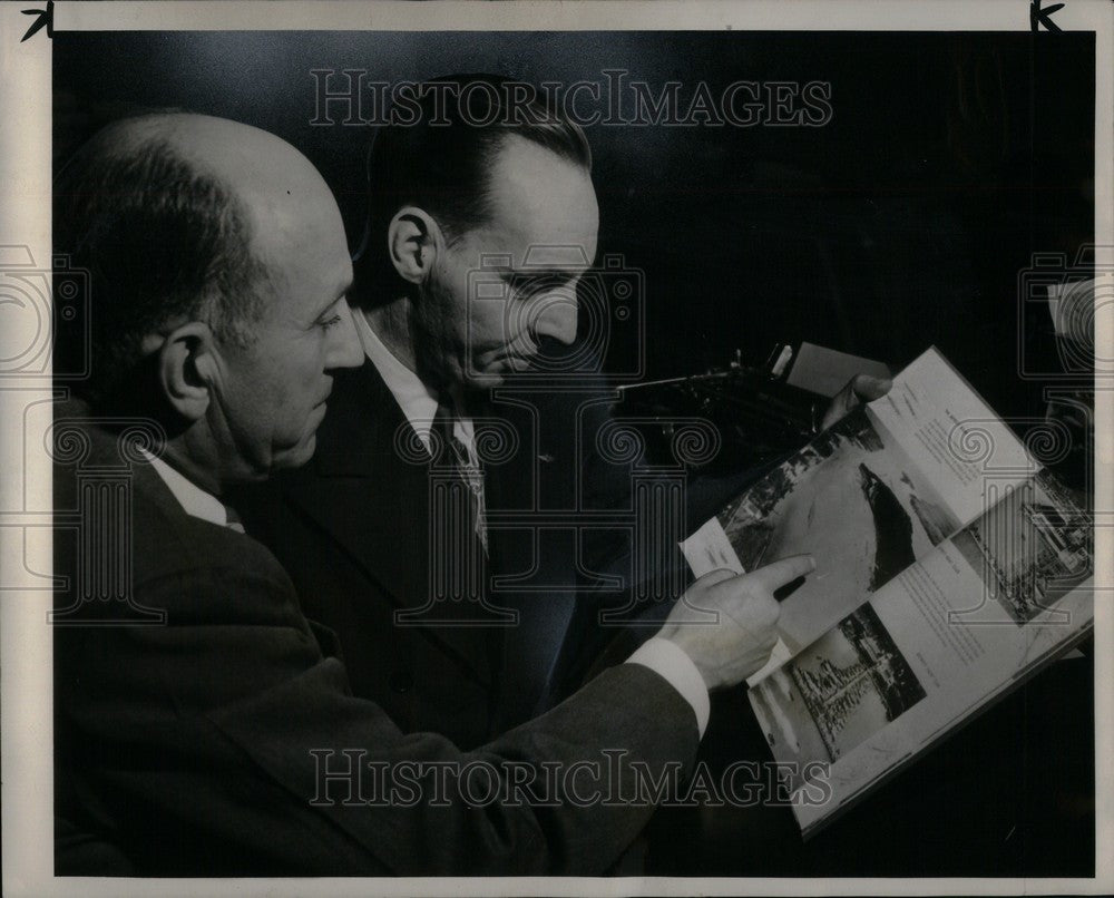 1949 Press Photo Lloyd Old &#39;56 games Detroit - Historic Images