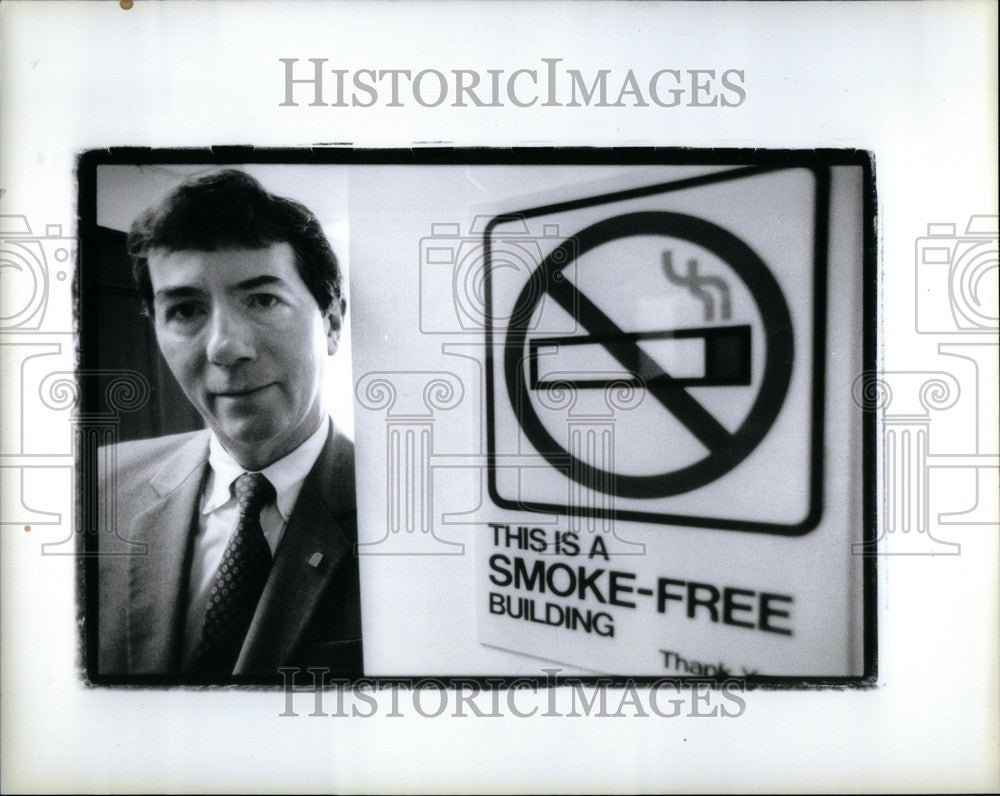 1991 Press Photo Gerald O&#39;Grady No Smoking Lobbyist - Historic Images
