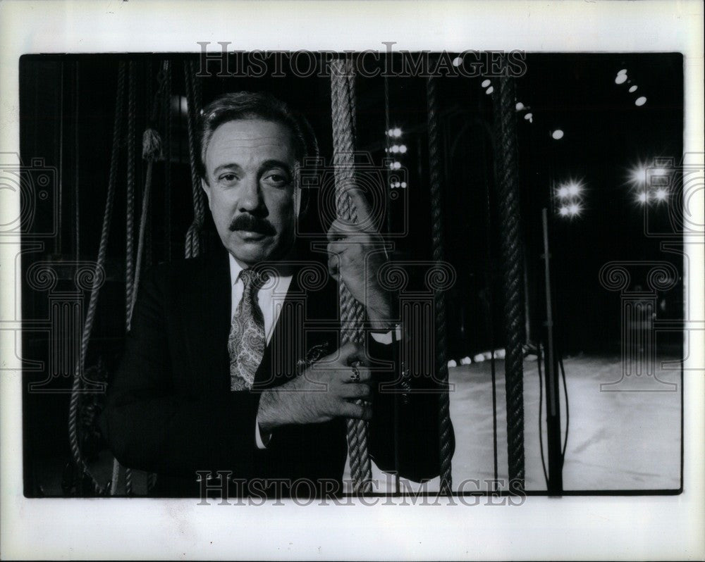 1991 Press Photo Mickey Miners Director Youtheatre - Historic Images