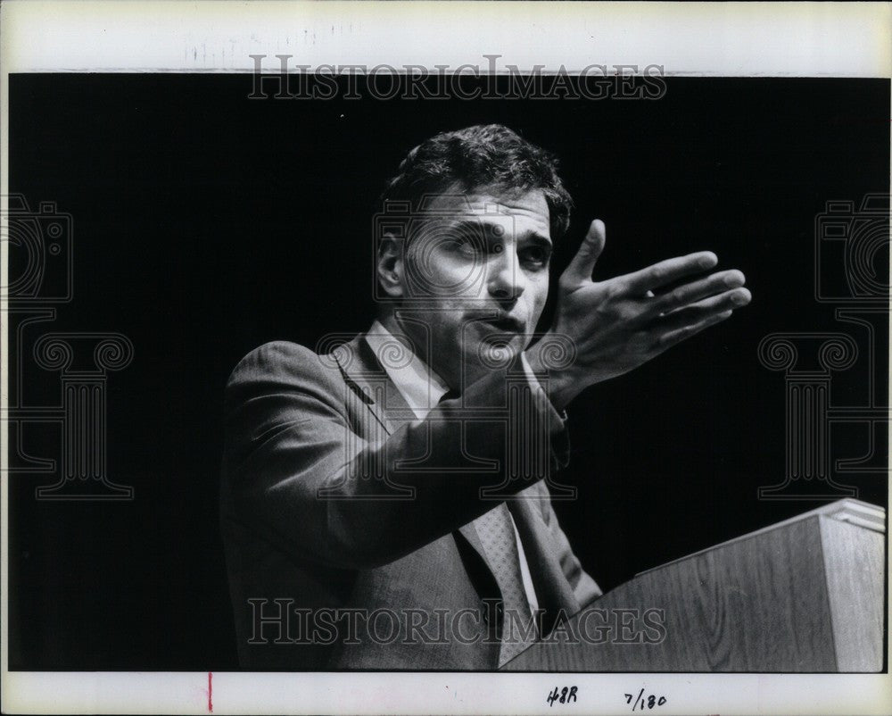 1986 Press Photo Ralph Nader American political - Historic Images