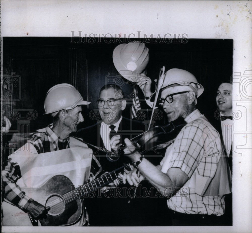 1969 Press Photo Wilbur Mills Seth Mize Willie Morrison - Historic Images