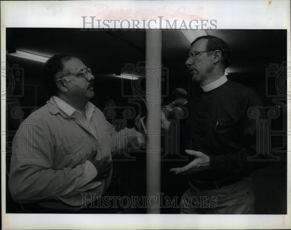 1988 Press Photo Noel Azu James Maxwell - Historic Images