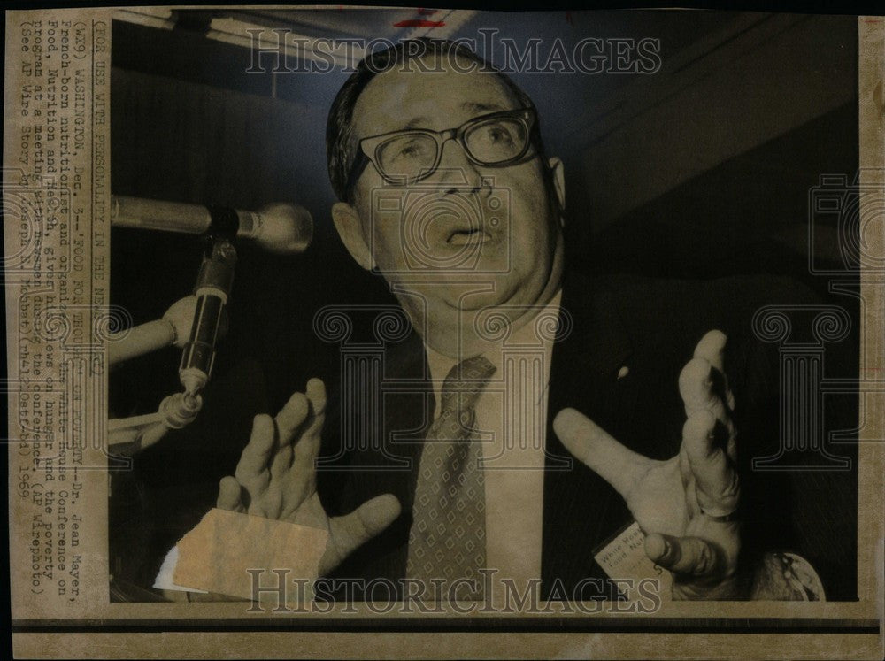 1969 Press Photo Dr. Jean Mayer French nutritionist - Historic Images