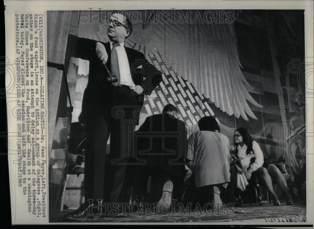 1969 Press Photo Jean Mayer nutritionist - Historic Images