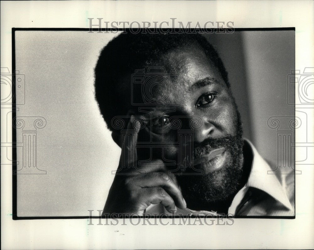 1987 Press Photo ANC information officer Thabo Mbeki - Historic Images