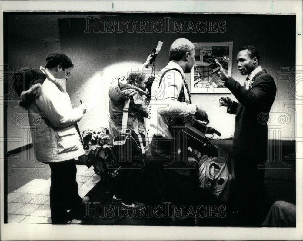 1986 Press Photo Sugar Ray Leonard Pat Goody Petronelli - Historic Images