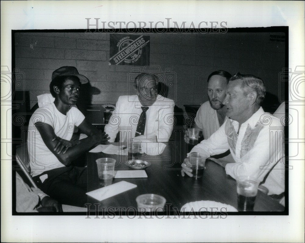 1986 Press Photo Harry Lester - Historic Images