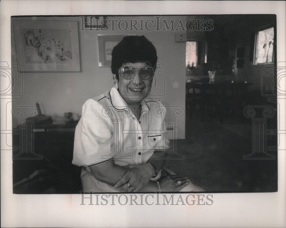 1989 Press Photo Nira Lev Associate Professor of Hebrew - Historic Images