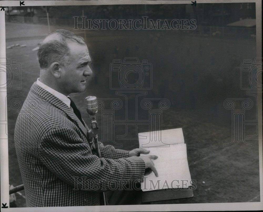 1950 Press Photo Graham Overgard director marching band - Historic Images