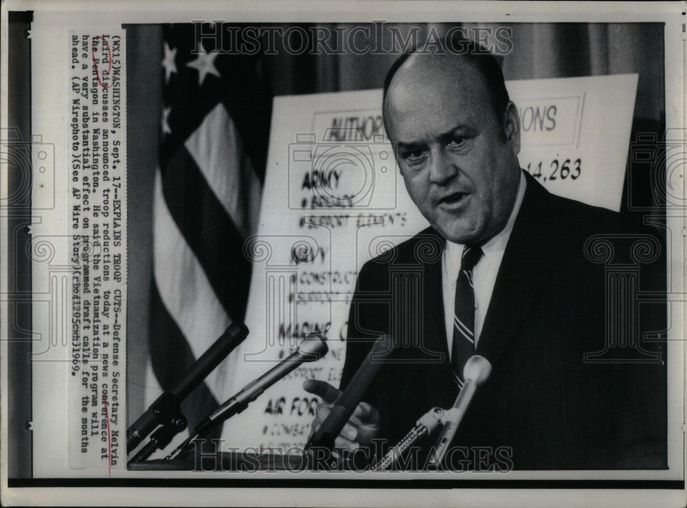 1969 Press Photo Melvin R. Laird US Secretary Defense - Historic Images