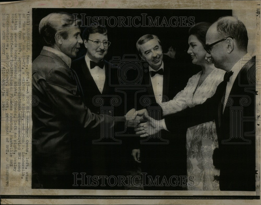 1969 Press Photo Buck Owens Acuff-Rose CBS TV  BMI song - Historic Images